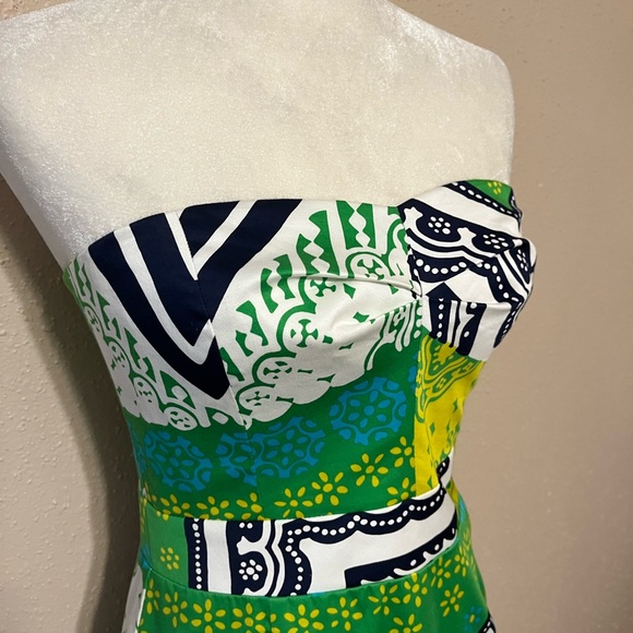 Sz 4 Trina Turk Green & Blue Strapless Sheath Mini Dress Mixed Pattern - Picture 6 of 17